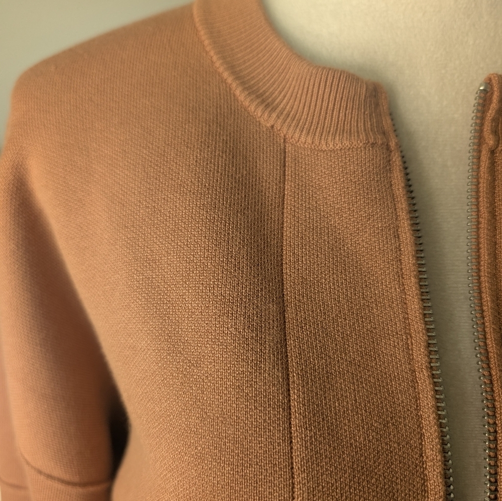 Anthropologie half zip pullover sweater in size small. Camel/tan - Picture 12 of 12